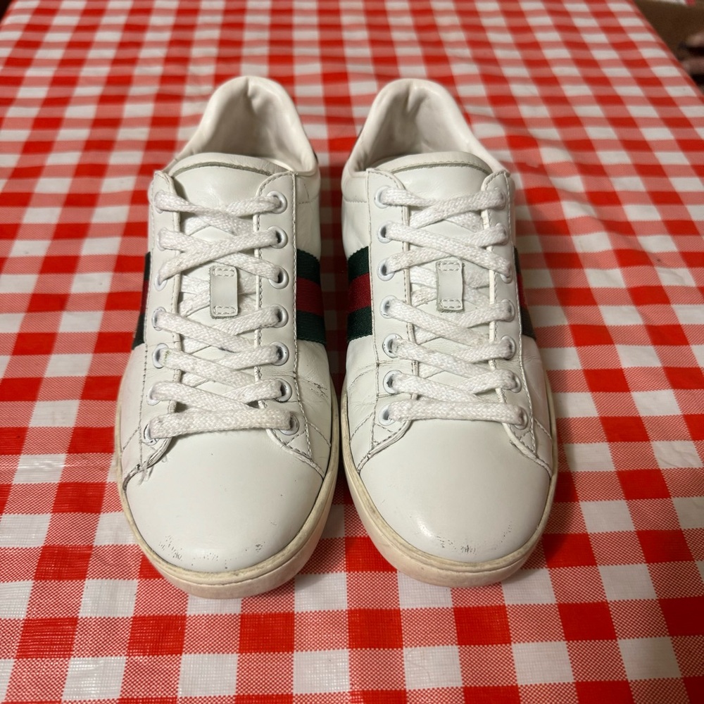 Gucci Ace Sneakers Men’s EU 39 Women’s 7.5 White Leather Bee Embroidery